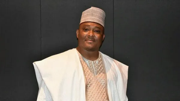 BWTV corrected Abomey-Calavi: face aux démolitions à Togbin-Fandji, le maire Nathanaël Koty échange avec les propriétaires et met en place un comité de suivi