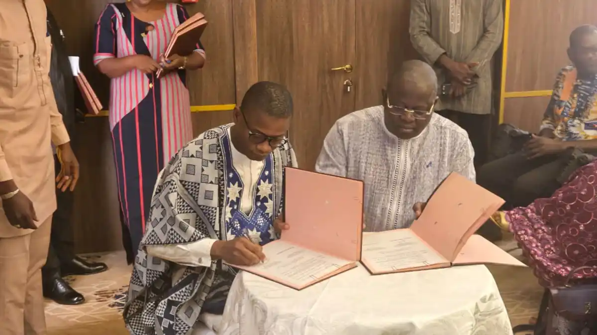 Le Burkina Faso signe des accords d'itinérance régionale